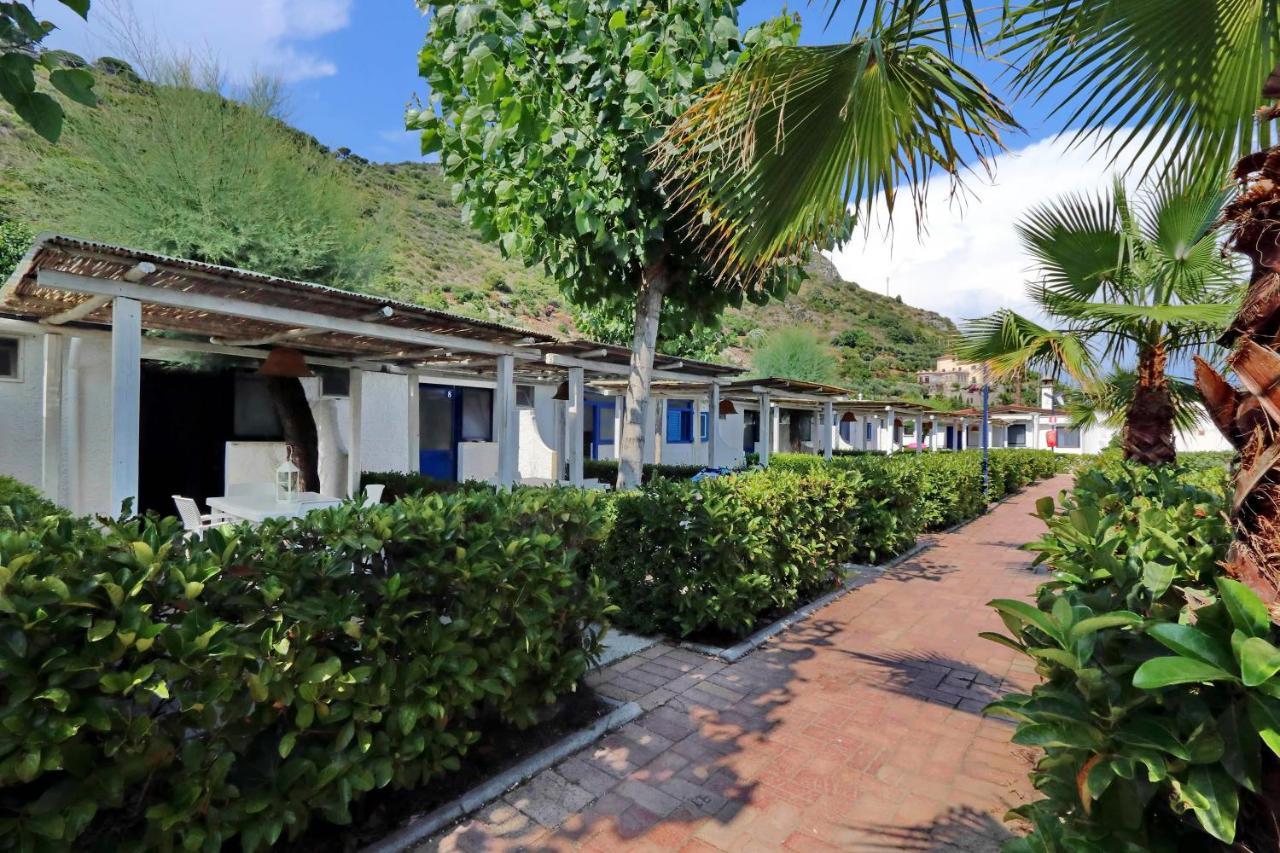 Le Palme Village Terracina Bagian luar foto