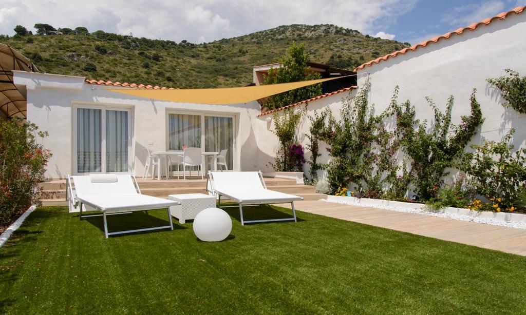 Le Palme Village Terracina Bagian luar foto